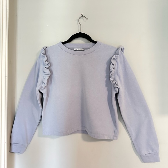 Zara Sweaters - Zara Ruffled Sweatshirt